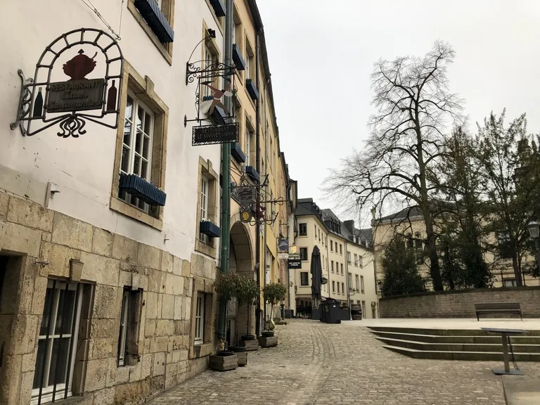 ルクセンブルグの石畳の街並み