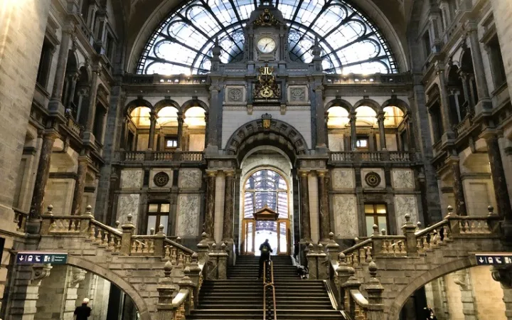 ベルギーのアントワープ駅