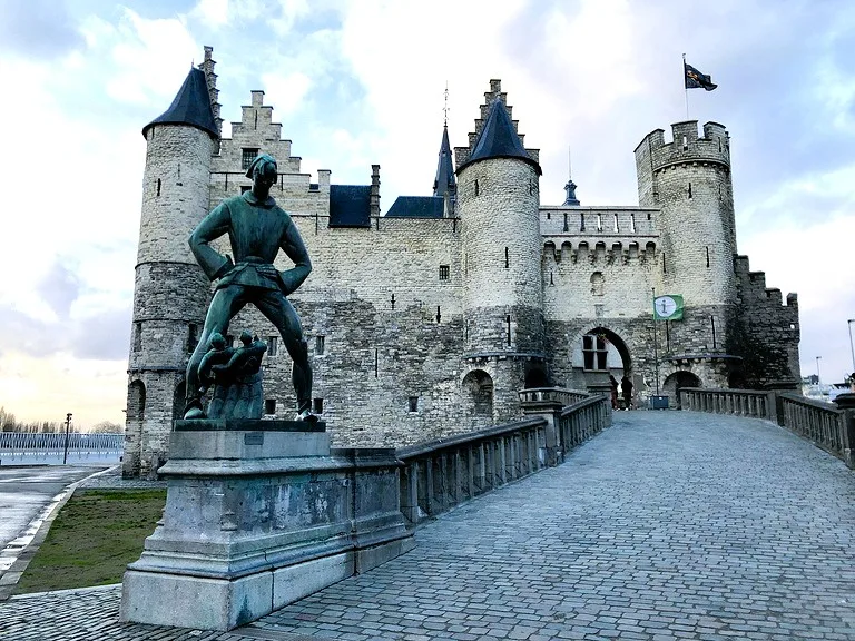 ベルギーのアントワープにあるヘット・ステーン（Het Steen）