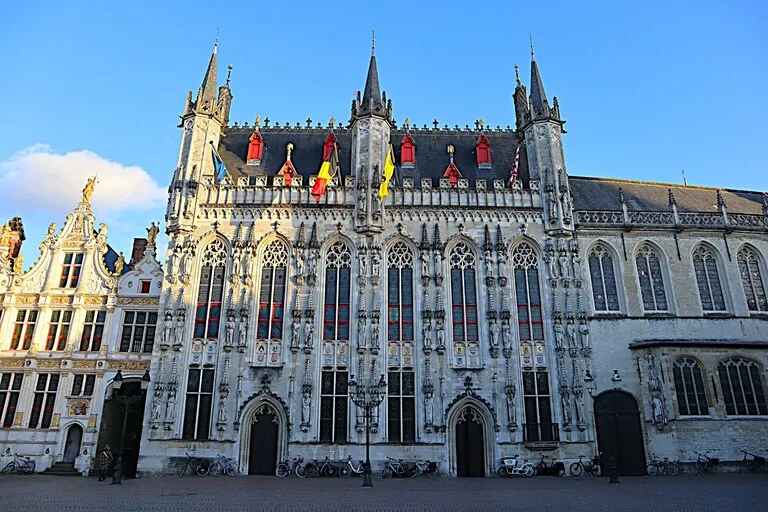 ベルギーのブルッヘ市庁舎（Bruges City Hall／Stadhuis Brugge）