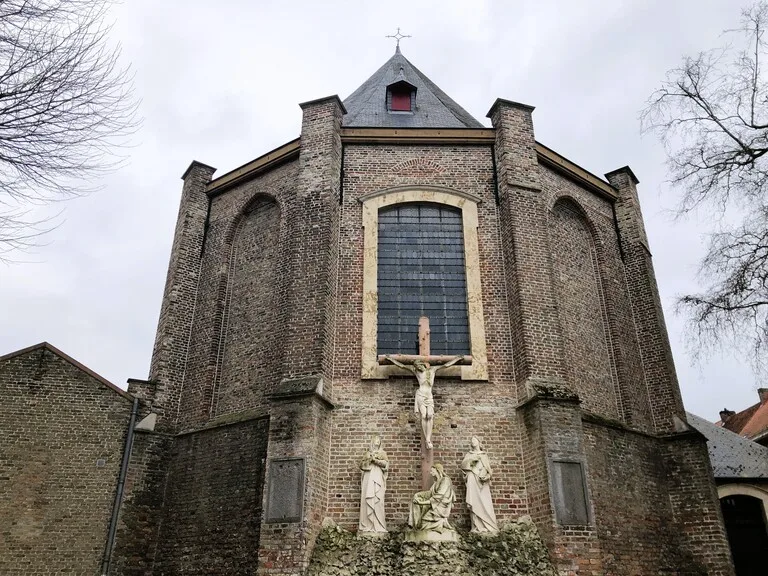 ベルギーのブルージュにある聖アンナ教会（St. Anne’s Church）