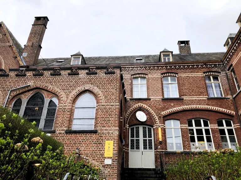 ベルギー・ディナンにあるMaison Leffe（メゾン・レフ）のエントランス