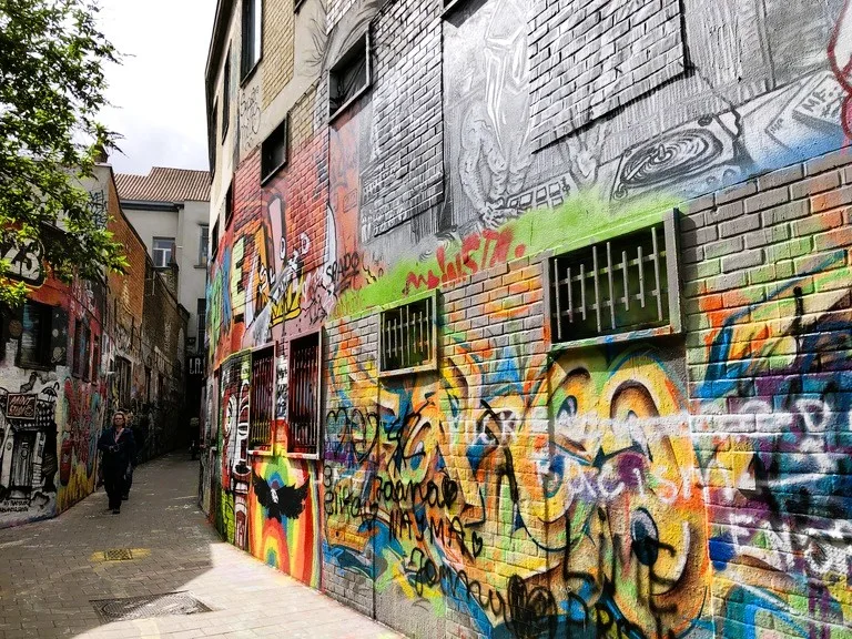 ベルギーのゲントにあるグラフィティ・ストリート