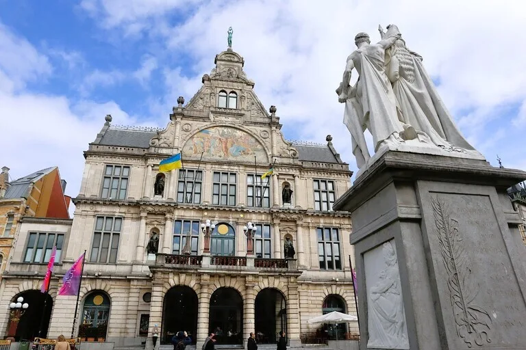 ゲントのSint-BaafspleinにあるMonument Jan Frans Willems