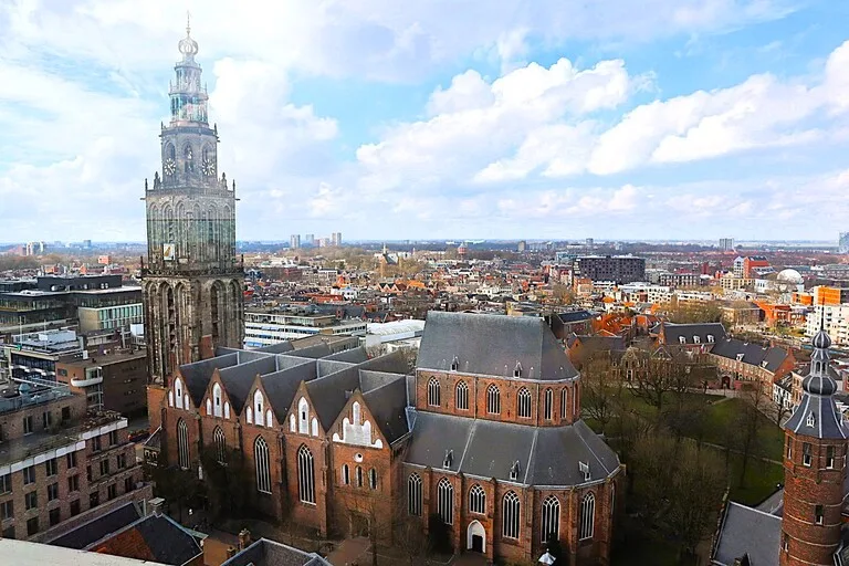 オランダのフローニンゲンにあるマルティニ塔(Martinitoren)