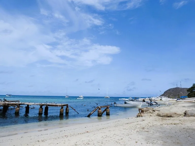 ロスロケス諸島グラン・ロスの港