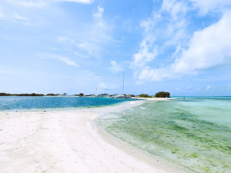 ロスロケス諸島のグラン・ロケ（Gran Roque）