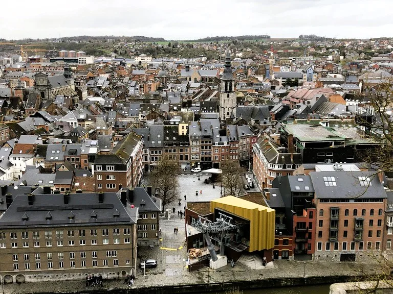 ベルギー、ナミュールにあるケーブルカー山麓駅（Station Centre-Ville）