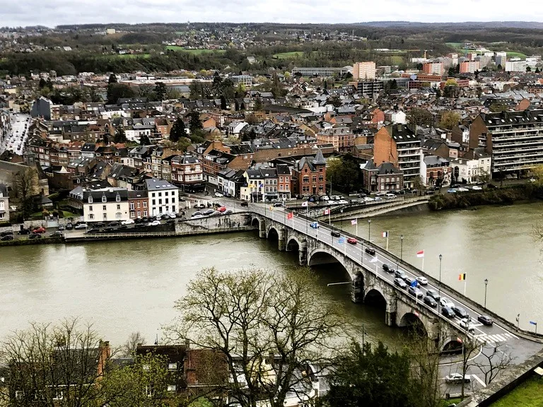 ベルギーのナミュール城塞から見渡すナミュールの街並み