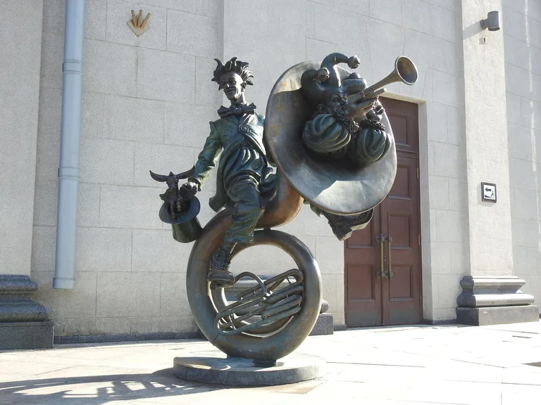 ベラルーシの首都ミンスクにある音楽隊の像