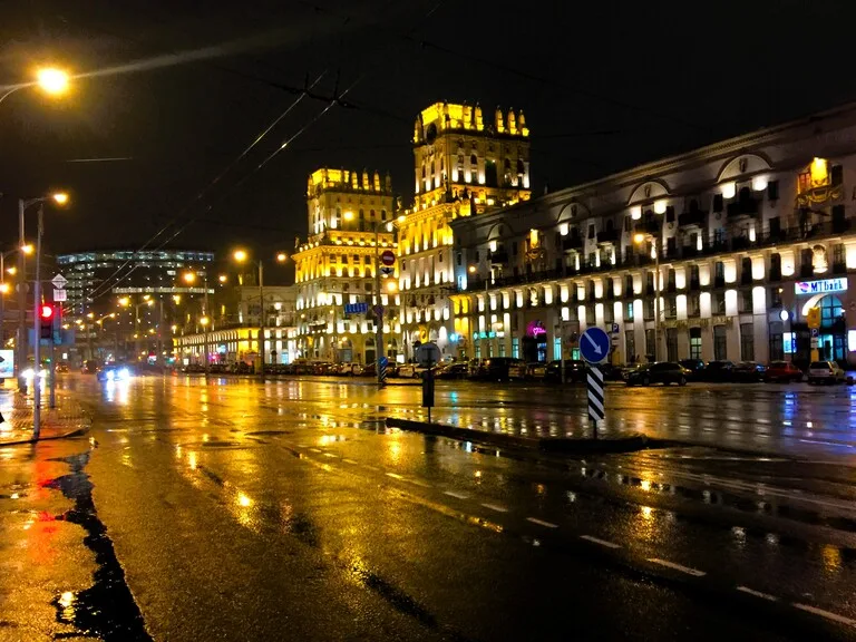 ベラルーシの首都ミンスクの夜景
