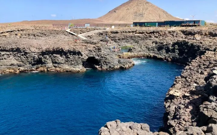 ã«ãŒããã«ã ç«å±±ãšæµ·