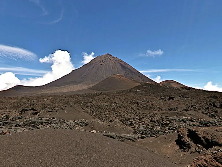 カーボベルデのピコ・ド・フォゴ（Pico do Fogo）