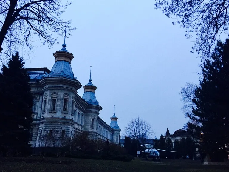 モルドバの薄暗い街並み