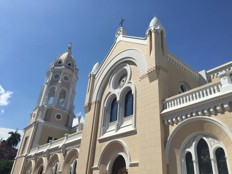 パナマシティのカスコ・ビエホにあるSaint Francis of Assisi Church
